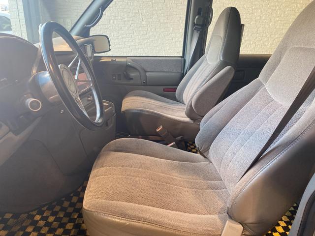 CHEVROLET CHEVROLET ASTRO LS