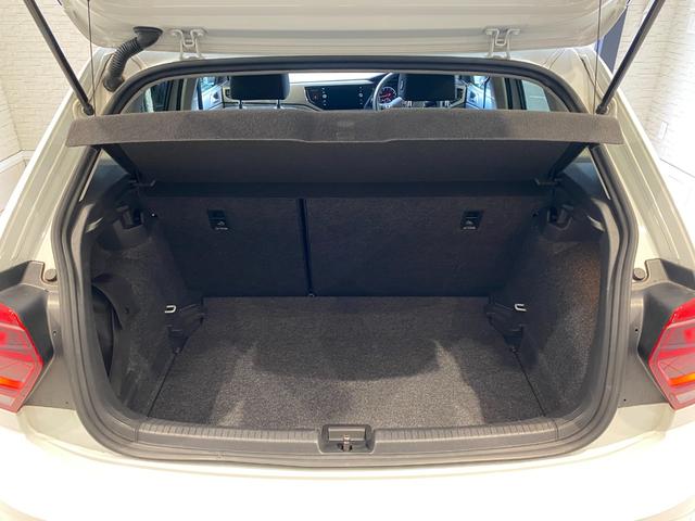 ポロ ＴＳＩコンフォートライン　純正ナビ　バックカメラ（30枚目）