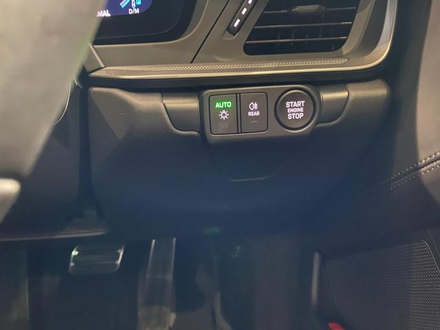 ９１１ ９１１カレラ　Ｔｙｐｅ９９２．２　ガラスルーフ　スポーツクロノ　スポーツエグゾースト　ルーフライナーアルカンターラ　ＨＤマトリクスヘッド　カレラＳホイール（２０／２１インチ）スポーツデザインサイドスカート（24枚目）