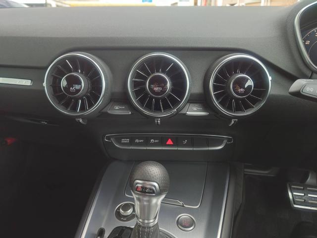 TTクーペ 40TFSI Sラインパッケージ マトリックスLEDヘッドライト アルミホイール5スポークストレートデザイン バーチャルコックピット(14枚目)