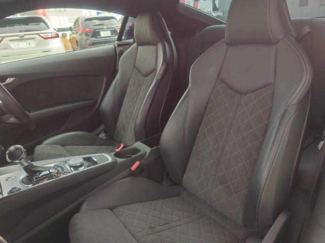 TTクーペ 40TFSI Sラインパッケージ マトリックスLEDヘッドライト アルミホイール5スポークストレートデザイン バーチャルコックピット(25枚目)