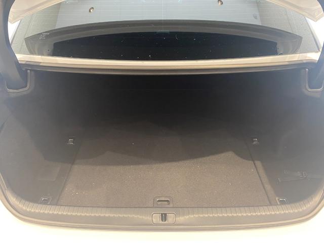 ＲＣ ＲＣ３００ｈ　Ｆスポーツ　マークレビンソン　オレンジキャリパー　純正ナビ・フルセグＴＶ　バックカメラ　ＢＳＭ　シートベンチレーション（32枚目）