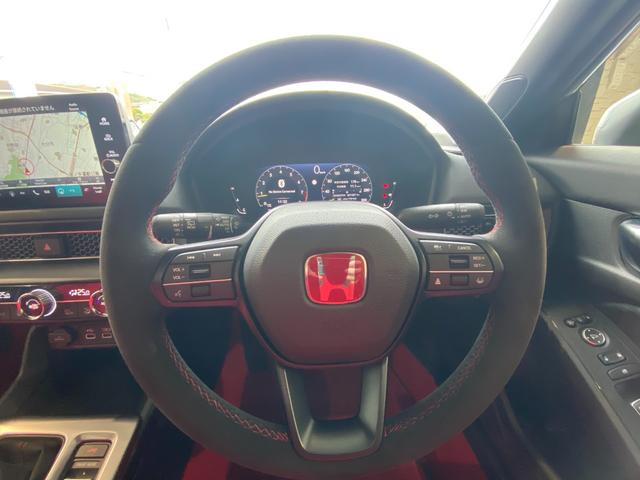 シビック タイプＲ　タイプＲ（４名）　ワンオーナー　純正ナビ・ＴＶ　レッドキャリパー　タイプＲ専用フロアマット　コーナーセンサー　ブラインドスポットモニター　バックカメラ（14枚目）