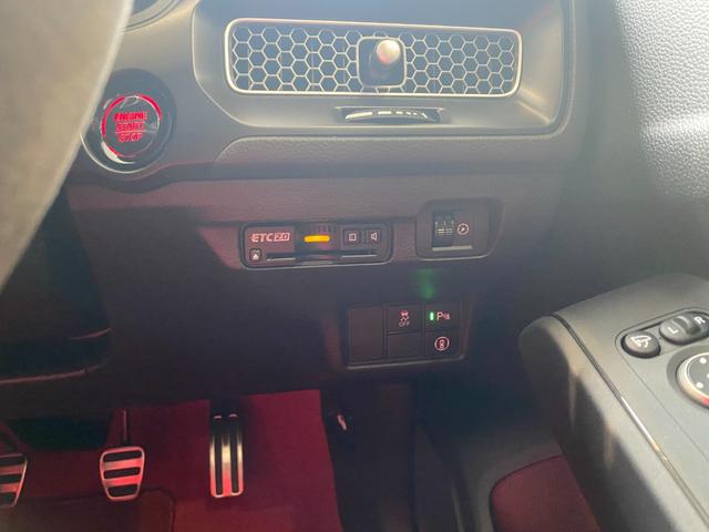 シビック タイプＲ　タイプＲ（４名）　ワンオーナー　純正ナビ・ＴＶ　レッドキャリパー　タイプＲ専用フロアマット　コーナーセンサー　ブラインドスポットモニター　バックカメラ（25枚目）