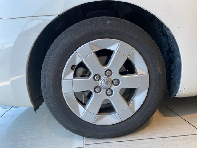 プリウス Ｓ　純正ナビ　バックカメラ（32枚目）