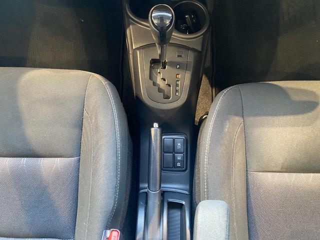 アクア Ｓスタイルブラック　スマートキー　セーフティセンス　純正ナビ　バックカメラ　クリアランスソナー（21枚目）