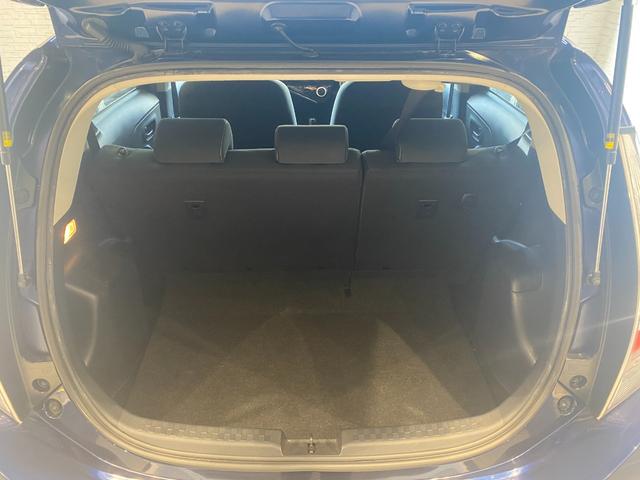 アクア Ｓスタイルブラック　スマートキー　セーフティセンス　純正ナビ　バックカメラ　クリアランスソナー（31枚目）