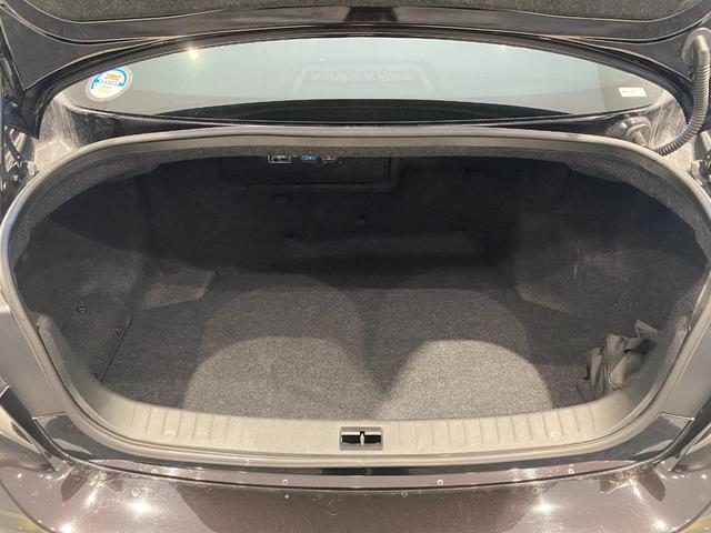 スカイライン ３５０ＧＴ　ハイブリッド　タイプＰ　アラウンドビューカメラ　シートヒーター　アダプティブクルーズコントロール　メモリーシート（31枚目）