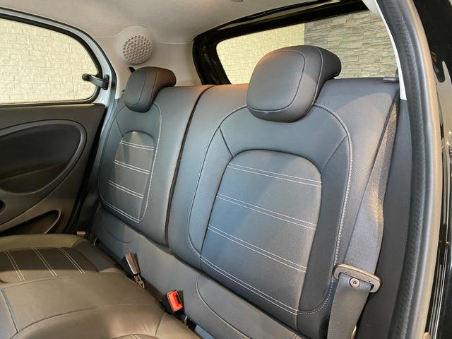 スマートフォーフォー ＢＲＡＢＵＳ　スポーツ　ガラスルーフ　キーレス　社外ナビ・ＴＶ　バックカメラ（29枚目）