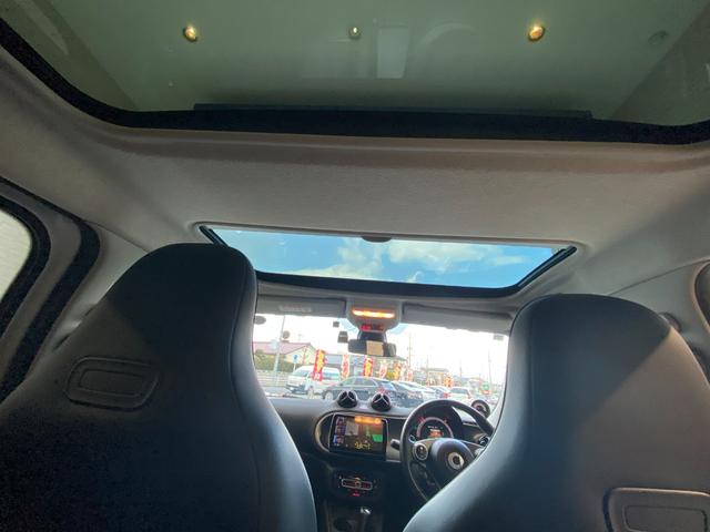 スマートフォーフォー ＢＲＡＢＵＳ　スポーツ　ガラスルーフ　キーレス　社外ナビ・ＴＶ　バックカメラ（32枚目）