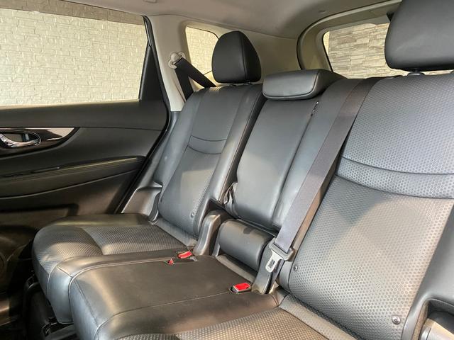 エクストレイル ２０Ｘｉ　アラウンドビューモニター　純正１０インチナビ・ＴＶ　プロパイロット　エマージェンシーブレーキ　シートヒーター　パワーバックドア　フリップダウンモニター　ドラレコ　ＥＴＣ　デジタルインナーミラー（27枚目）