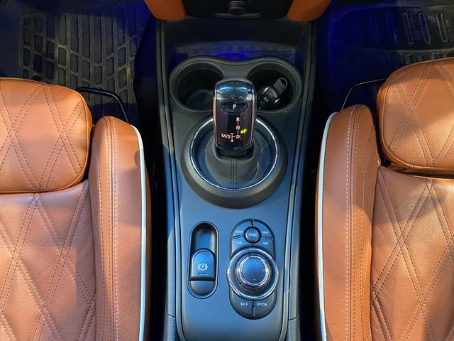 ＭＩＮＩ クーパーＤクロスオーバープレミアム＋Ｐクラシクトリム（21枚目）