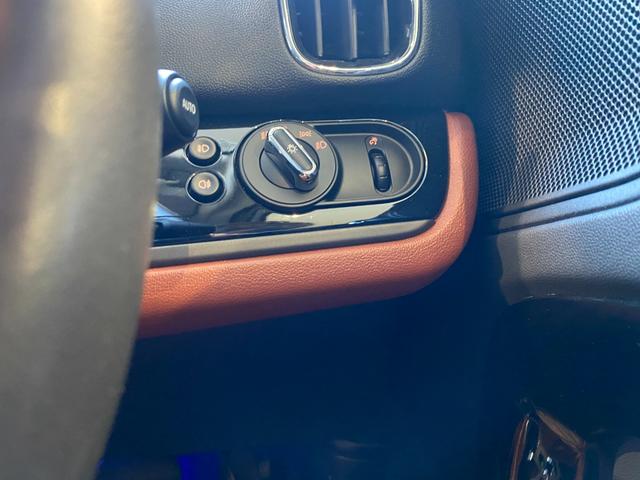 ＭＩＮＩ クーパーＤクロスオーバープレミアム＋Ｐクラシクトリム（22枚目）