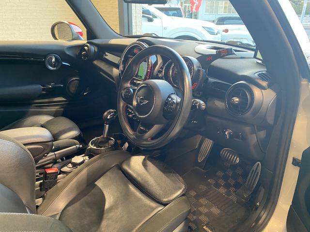 �S�ԍŐV�̃A���C�����g�e�X�^�[�ɂĒ��������{���Ă���܂��B