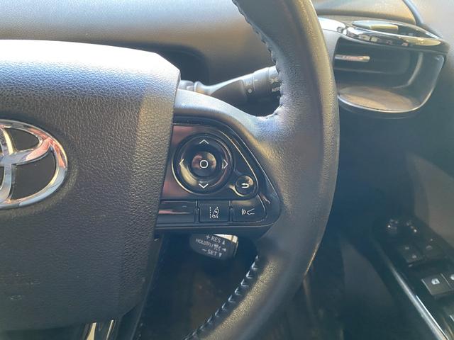 プリウス Ｓセーフティプラス　ツートーン　トヨタセーフティーセンス　ＴＯＭＳエアロ　９インチアルパインナビ・ＴＶ　バックカメラ（16枚目）