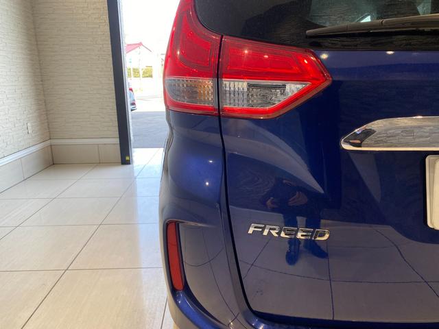 フリードハイブリッド ハイブリッド・Ｇホンダセンシング　両側パワースライドドア　ナビ・ＴＶ　バックカメラ　ハーフレザーシート　ＥＴＣ（11枚目）