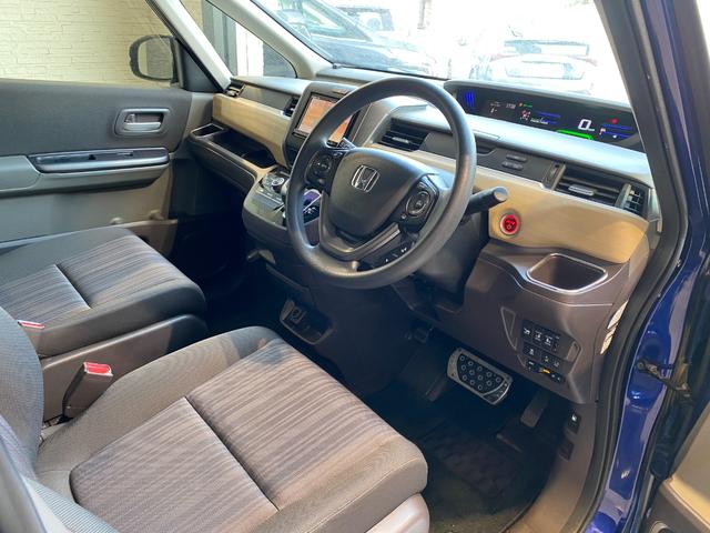 フリードハイブリッド ハイブリッド・Ｇホンダセンシング　両側パワースライドドア　ナビ・ＴＶ　バックカメラ　ハーフレザーシート　ＥＴＣ（25枚目）