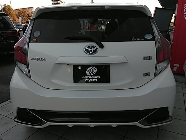 アクア Ｇ　Ｇ’ｓ　キーレス　フルセグ　ナビ＆ＴＶ　１７アルミホイール　エアバッグ　オートマ　フル装備　ＥＴＣ　バックカメラ　スマートキー（5枚目）