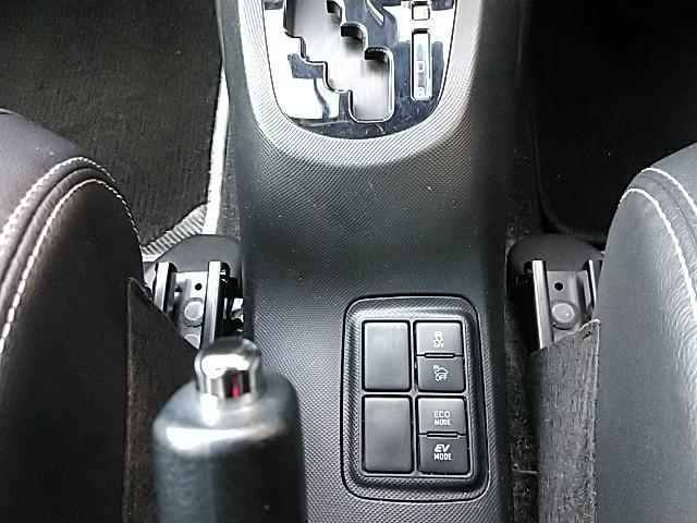 アクア Ｇ　Ｇ’ｓ　キーレス　フルセグ　ナビ＆ＴＶ　１７アルミホイール　エアバッグ　オートマ　フル装備　ＥＴＣ　バックカメラ　スマートキー（18枚目）