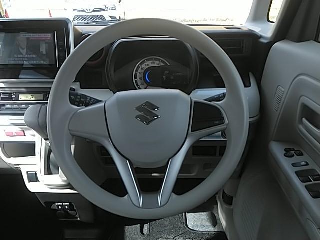 スペーシア ハイブリッドＸ　両側電動スライド　キーレス　フルセグ　ナビ＆ＴＶ　アイドリングストップ　エアバッグ　オートマ　フル装備　助手席エアバッグ　衝突被害軽減システム　ＥＴＣ　バックカメラ　スマートキー　横滑り防止機能（8枚目）