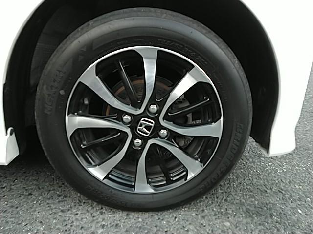 Ｎ　ＢＯＸ Ｇ・Ｌ　キーレス　フルセグ　ナビ＆ＴＶ　アイドリングストップ　エアバッグ　オートマ　ディーラー車　フル装備　助手席エアバッグ　サイドエアバッグ　衝突被害軽減システム　ＥＴＣ　バックカメラ　スマートキー（19枚目）