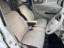 車内前列シート、ゆったり運転できます♪