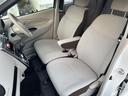 車内前列シート、ゆったり運転できます♪