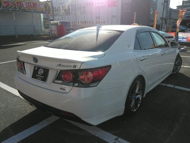 クラウンアスリート アスリートS サンルーフ キーレス フルセグ ナビ&TV 18アルミホイール エアバッグ 電動シート オートマ フル装備 安全装備 助手席エアバッグ サイドエアバッグ ETC バックカメラ スマートキー(3枚目)