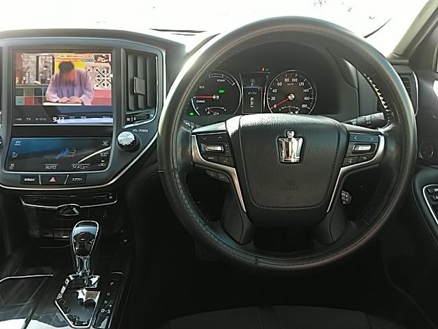 クラウンアスリート アスリートS サンルーフ キーレス フルセグ ナビ&TV 18アルミホイール エアバッグ 電動シート オートマ フル装備 安全装備 助手席エアバッグ サイドエアバッグ ETC バックカメラ スマートキー(8枚目)