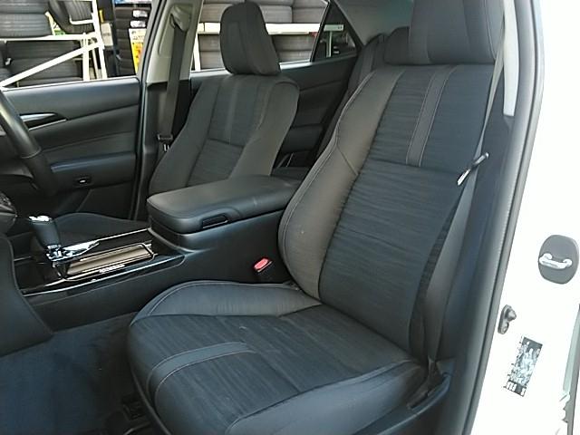 クラウンアスリート アスリートS サンルーフ キーレス フルセグ ナビ&TV 18アルミホイール エアバッグ 電動シート オートマ フル装備 安全装備 助手席エアバッグ サイドエアバッグ ETC バックカメラ スマートキー(11枚目)