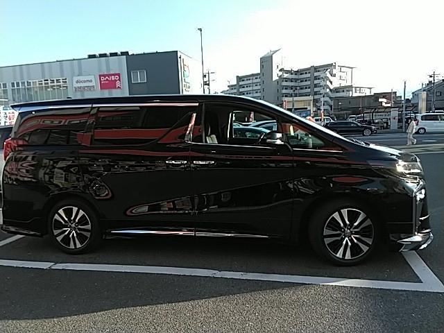 アルファード 2.5S Cパッケージ ワンオーナー サンルーフ 革シート 両側電動スライド キーレス フルセグ ナビ&TV 18アルミホイール 乗車定員7人 エアバッグ 電動シート オートマ ディーラー車 フル装備 助手席エアバッグ(14枚目)