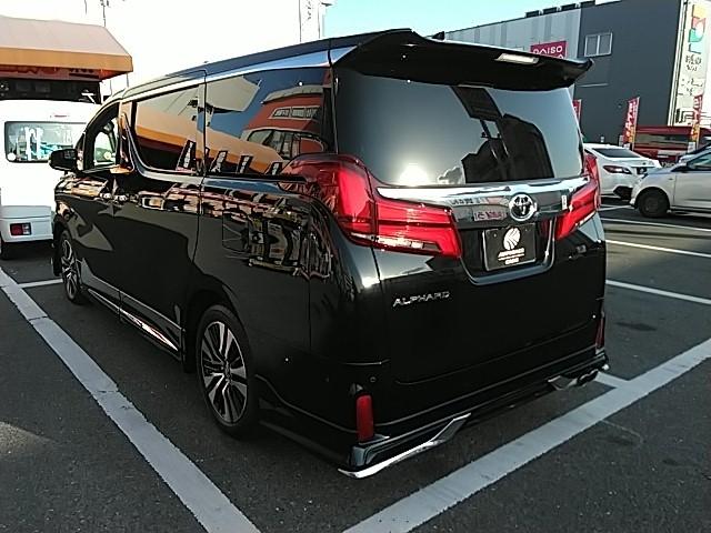 アルファード 2.5S Cパッケージ ワンオーナー サンルーフ 革シート 両側電動スライド キーレス フルセグ ナビ&TV 18アルミホイール 乗車定員7人 エアバッグ 電動シート オートマ ディーラー車 フル装備 助手席エアバッグ(16枚目)