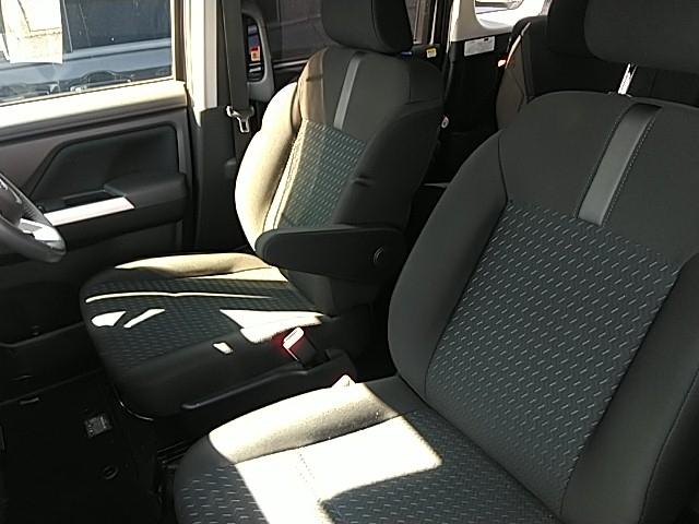 ルーミー カスタムG キーレス フルセグ ナビ&TV エアバッグ オートマ ディーラー車 フル装備 バックカメラ スマートキー(11枚目)