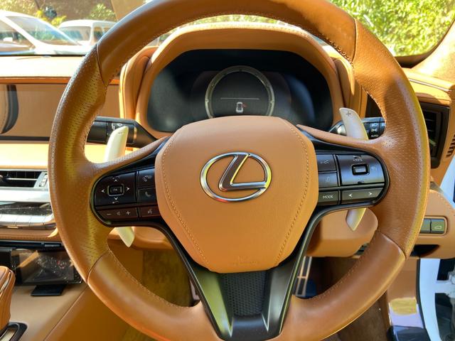 LC LC500 Sパッケージ 革シート キーレス フルセグ ナビ&TV エアバッグ フル装備 ETC バックカメラ スマートキー(10枚目)