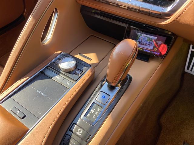 LC LC500 Sパッケージ 革シート キーレス フルセグ ナビ&TV エアバッグ フル装備 ETC バックカメラ スマートキー(12枚目)