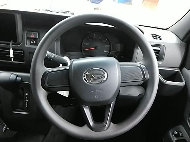 ハイゼットカーゴ クルーズターボ　ワンオーナー　キーレス　エアバッグ　オートマ　フル装備　バックカメラ　スマートキー（7枚目）