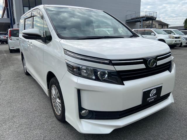 ヴォクシー V キーレス フルセグ ナビ&TV 15アルミホイール 乗車定員8人 エアバッグ オートマ フル装備 ETC バックカメラ スマートキー(4枚目)