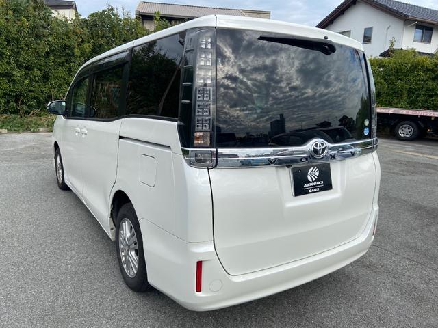 ヴォクシー V キーレス フルセグ ナビ&TV 15アルミホイール 乗車定員8人 エアバッグ オートマ フル装備 ETC バックカメラ スマートキー(6枚目)