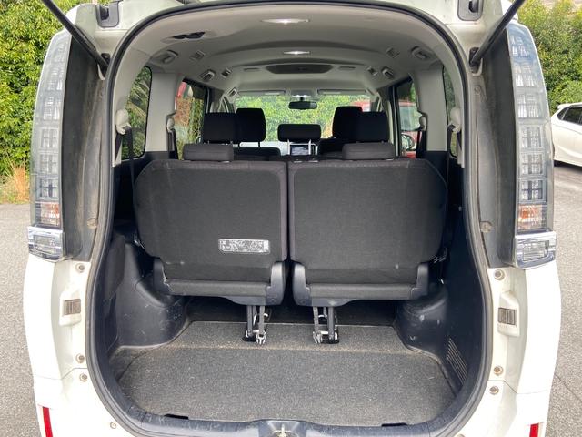 ヴォクシー V キーレス フルセグ ナビ&TV 15アルミホイール 乗車定員8人 エアバッグ オートマ フル装備 ETC バックカメラ スマートキー(16枚目)