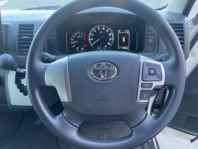 ハイエースバン GMLVAN V-01 ワンオーナー キーレス フルセグ ナビ&TV 15アルミホイール エアバッグ オートマ ディーラー車 フル装備 助手席エアバッグ ETC バックカメラ(9枚目)