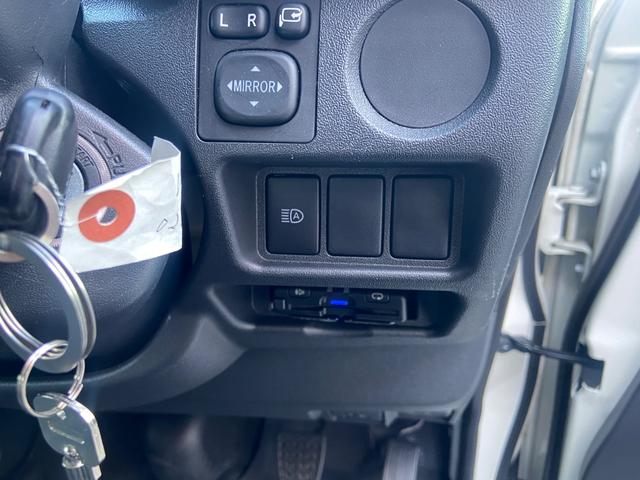 ハイエースバン GMLVAN V-01 ワンオーナー キーレス フルセグ ナビ&TV 15アルミホイール エアバッグ オートマ ディーラー車 フル装備 助手席エアバッグ ETC バックカメラ(11枚目)