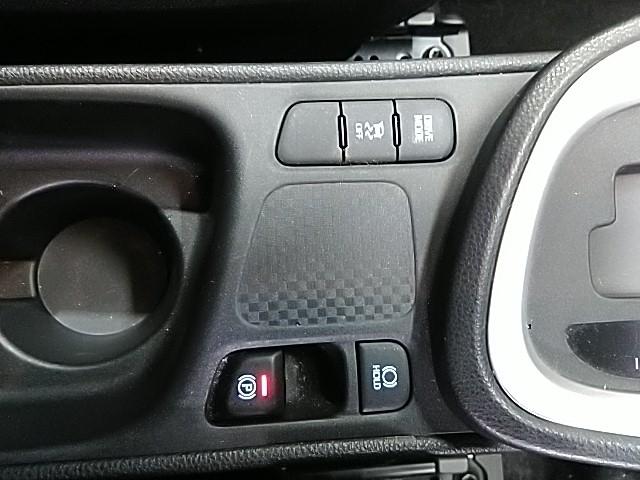 ヤリスクロス Ｇ　ワンオーナー　キーレス　ナビ　アイドリングストップ　エアバッグ　オートマ　フル装備　助手席エアバッグ　サイドエアバッグ　ＥＴＣ　バックカメラ　スマートキー　オートクルーズコントロール　シートヒーター（22枚目）