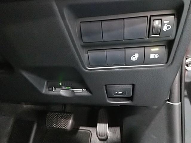 ヤリスクロス Ｇ　ワンオーナー　キーレス　ナビ　アイドリングストップ　エアバッグ　オートマ　フル装備　助手席エアバッグ　サイドエアバッグ　ＥＴＣ　バックカメラ　スマートキー　オートクルーズコントロール　シートヒーター（23枚目）