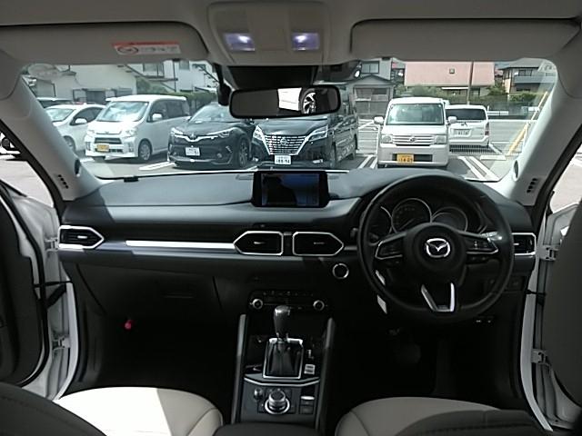 ＣＸ－５ ２０Ｓ　シルクベージュセレクション　ワンオーナー　キーレス　フルセグ　ナビ＆ＴＶ　１９アルミホイール　アイドリングストップ　エアバッグ　電動シート　オートマ　フル装備　助手席エアバッグ　衝突被害軽減システム　ＥＴＣ　バックカメラ（2枚目）
