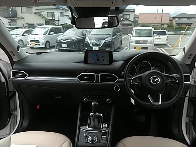 ＣＸ－５ ２０Ｓ　シルクベージュセレクション　ワンオーナー　キーレス　フルセグ　ナビ＆ＴＶ　１９アルミホイール　アイドリングストップ　エアバッグ　電動シート　オートマ　フル装備　助手席エアバッグ　衝突被害軽減システム　ＥＴＣ　バックカメラ（9枚目）