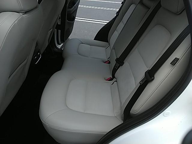 ＣＸ－５ ２０Ｓ　シルクベージュセレクション　ワンオーナー　キーレス　フルセグ　ナビ＆ＴＶ　１９アルミホイール　アイドリングストップ　エアバッグ　電動シート　オートマ　フル装備　助手席エアバッグ　衝突被害軽減システム　ＥＴＣ　バックカメラ（13枚目）
