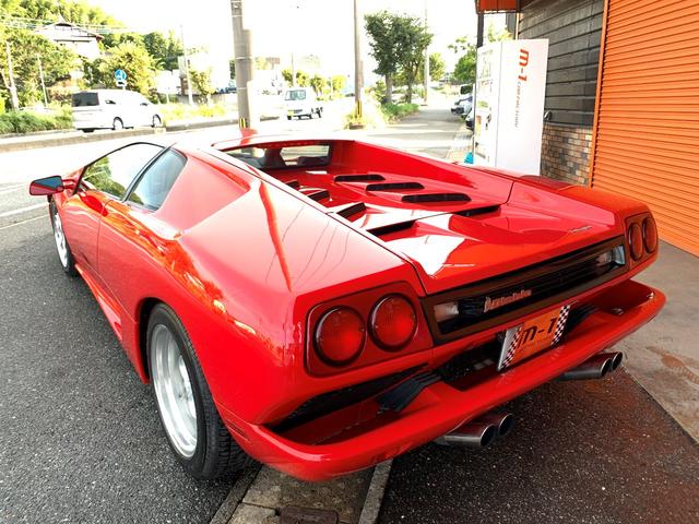 ディアブロ ランボルギーニ ９１ｙファーストモデル フルオリジナル 整備記録簿有 純正５速 黒本革シート 純正ｏｚホイル ５ ７ｌ ｖ１２エンジン バックモニター付 福岡県 ９１ｙファーストモデル フルオリジナル 整備記録簿有 純正５速 黒本革シート