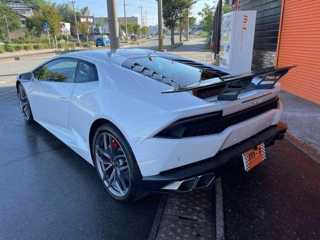 ウラカン(ランボルギーニ)LP610-4 4WD 正規ディーラー車・黒赤本革シート・OP電動シート・パワークラフト可変 マフラー付・ガラスエンジンフード・カーボンエンジンベイ・Fリフター付・OP鍛造20インチホイル付の中古車詳細 | 中古車検索ならKuruTown ... ウラカン(ランボルギーニ)LP610-4 4WD 正規ディーラー車・黒赤本革シート・OP電動シート・パワークラフト可変 マフラー付・ガラスエンジンフード・カーボンエンジンベイ・Fリフター付・OP鍛造20インチホイル付の中古車詳細 | 中古車検索ならKuruTown ...