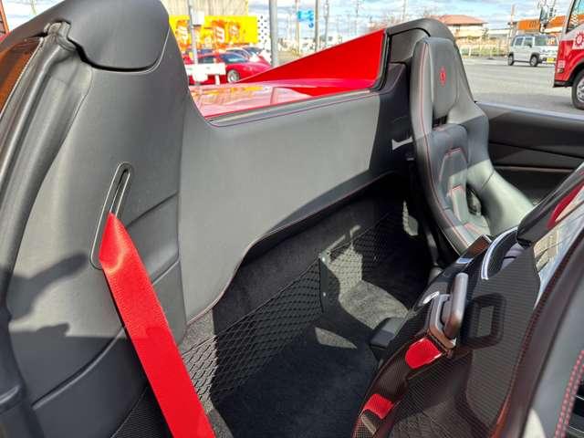 ４８８スパイダー ベースグレード　Ｆ１　ＤＣＴ　左Ｈ　正規Ｄ車・ＯＰカーボンレーシングシート・カーボンＤ－ＺＯＮＥ＋ＬＥＤステアリング・ＯＰカーボンエクステリアパーツ・カーボンＥｇカバー・ＯＰ鍛造２０インチホイル・ＯＰフロントリフター（74枚目）