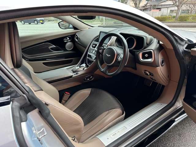 ＤＢ１１ ローンチエディション　正規Ｄ車右Ｈ世界限定１０００台ＳｐｅｃｉａｌＩｎｔｅｒｉｏｒ（22枚目）